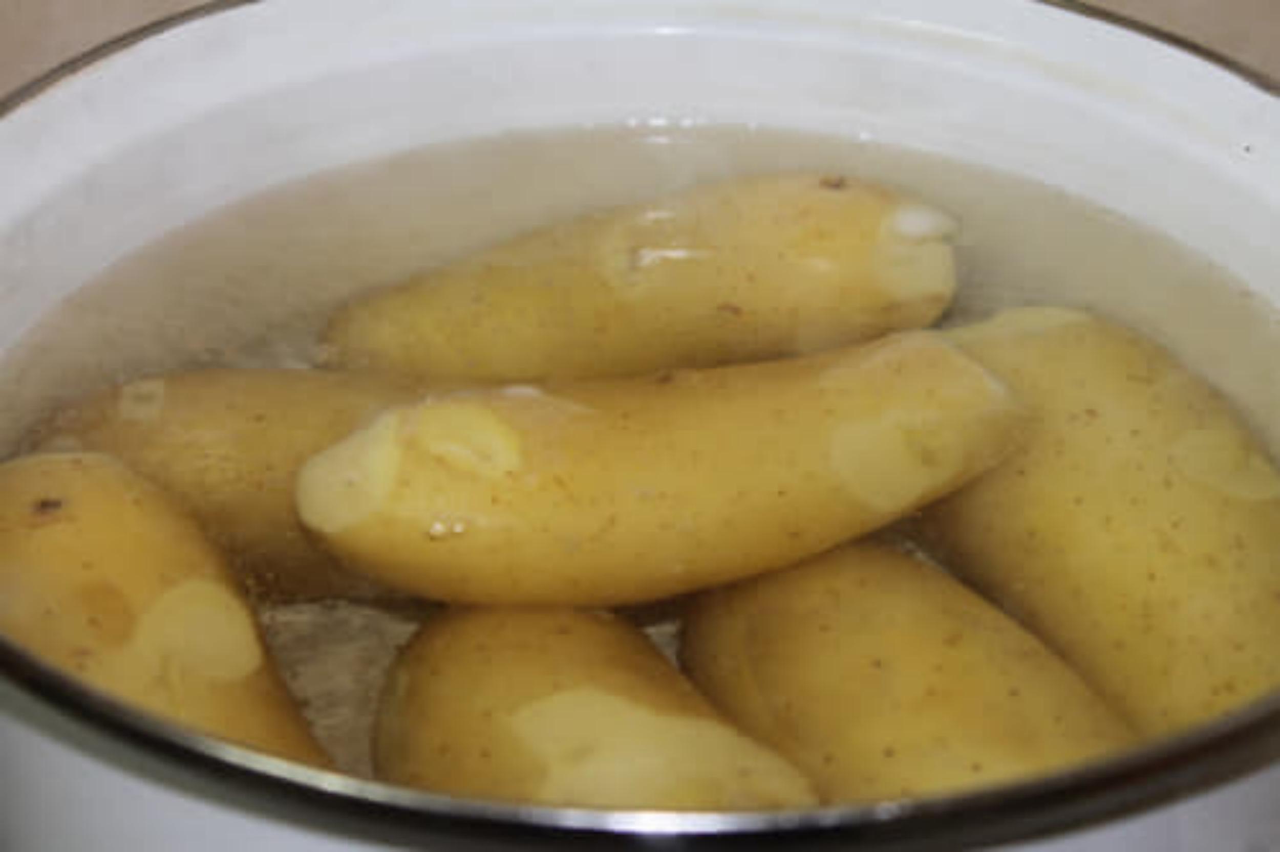 Картошку отварить
