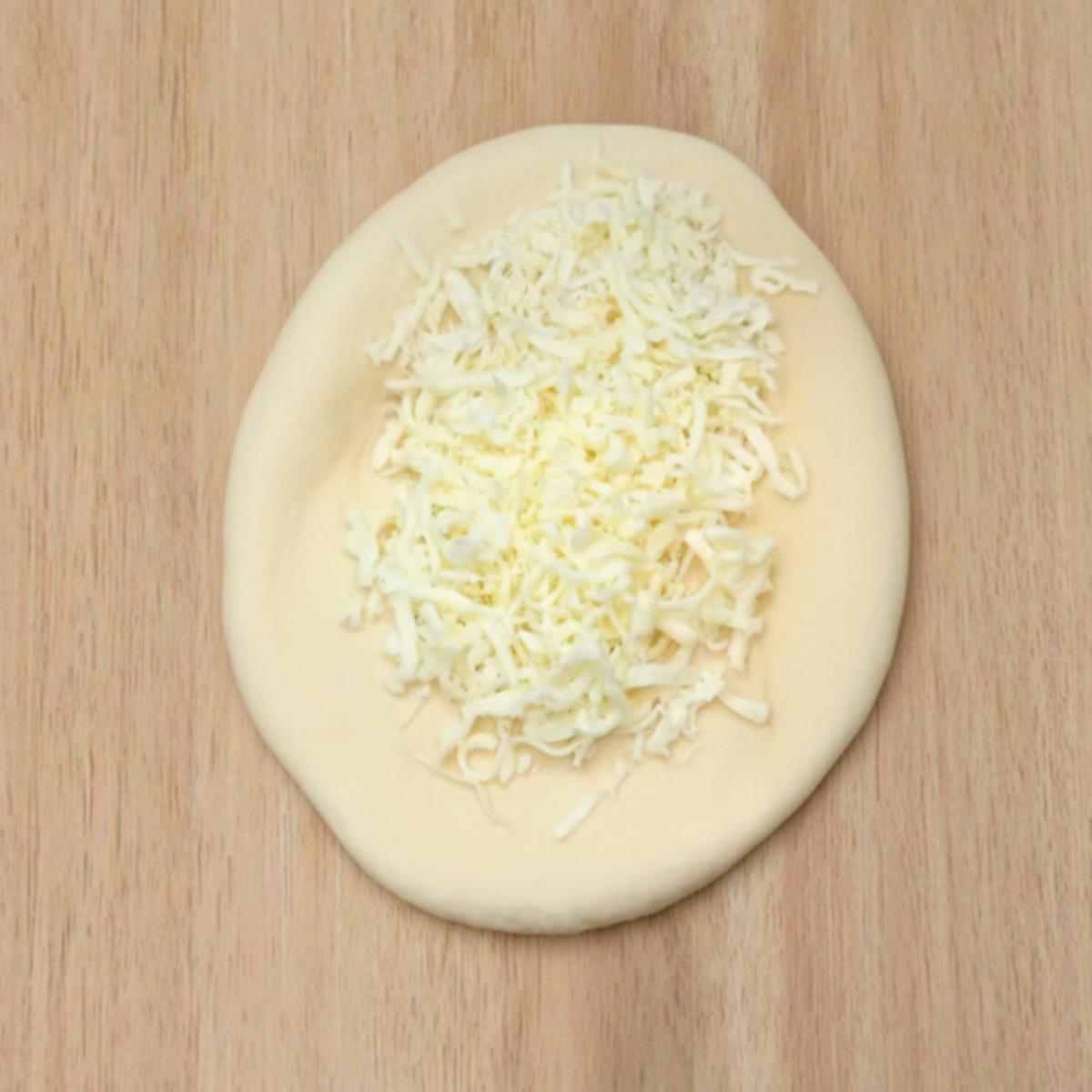 Аджарские Хачапури (Лодочки с Сыром и Яйцом)
