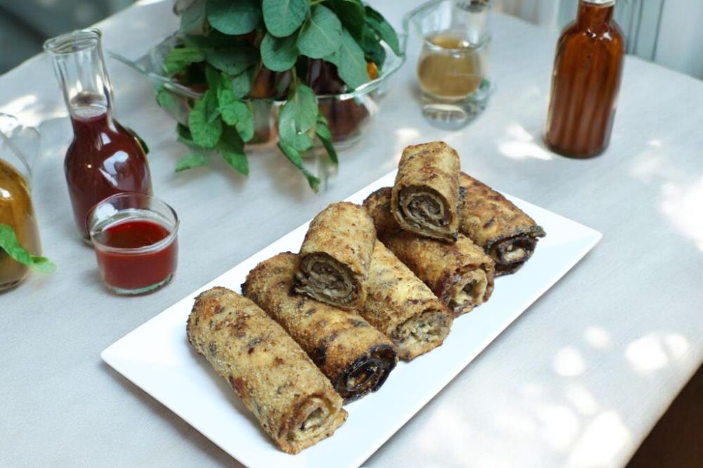 Рулетики из мацы с мясной начинкой и хрустящей корочкой