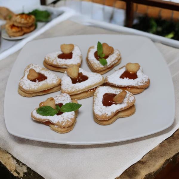 Печенье сердечки с джемом